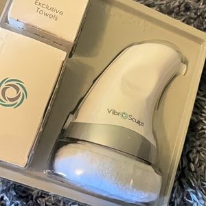 Authentic vVibrosculpt Unique VibroBuff™ and 3 additional pads